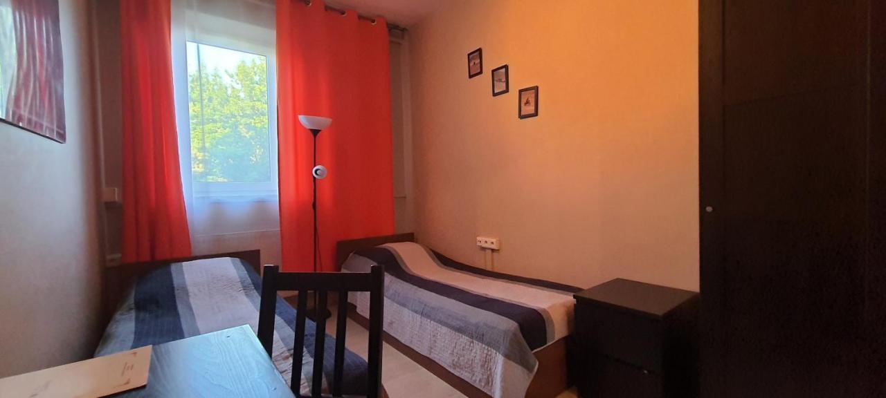 Hostel Zamosc - Pokoje Goscinne - Bezplatny Parking ภายนอก รูปภาพ