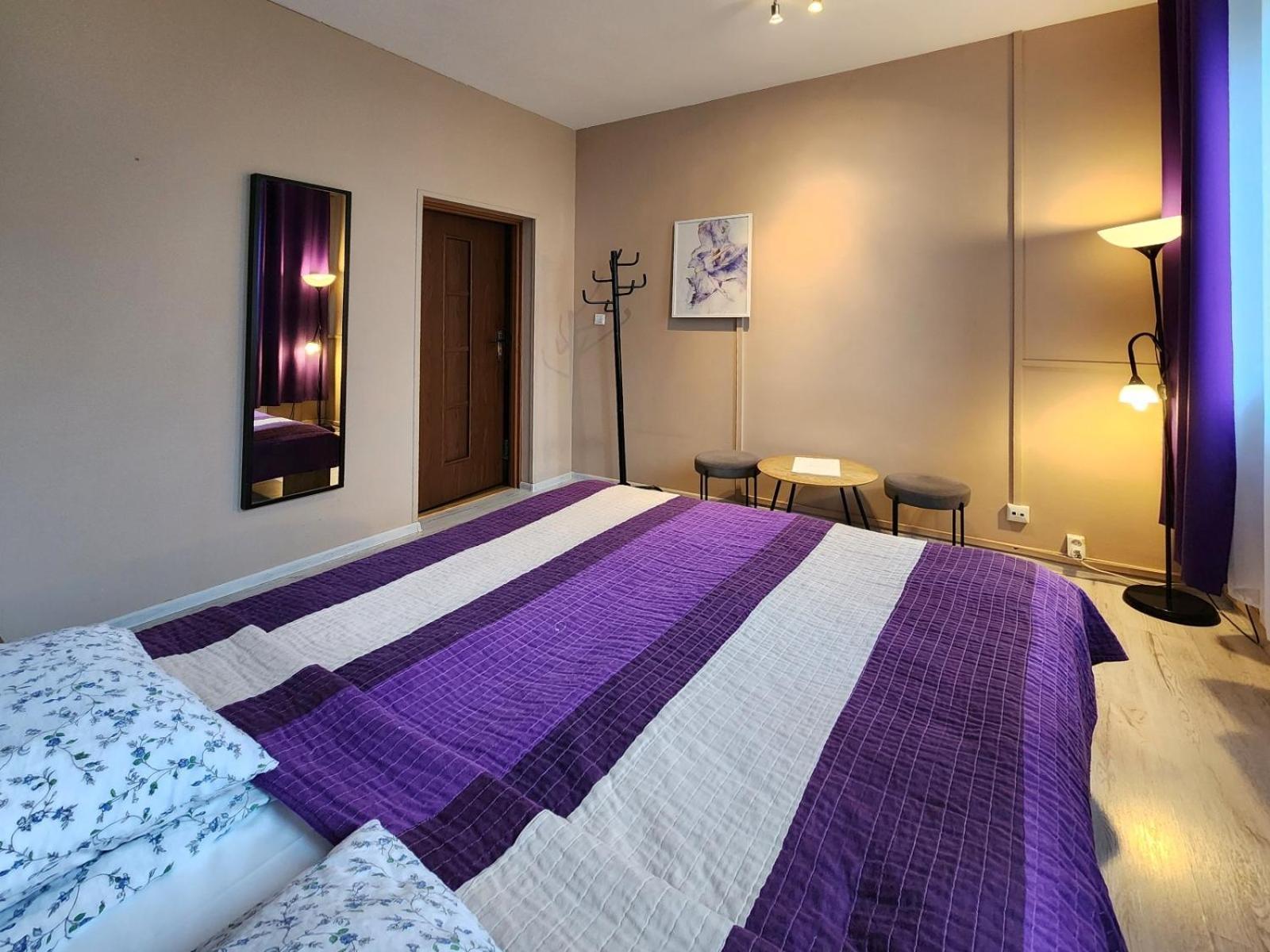 Hostel Zamosc - Pokoje Goscinne - Bezplatny Parking ภายนอก รูปภาพ