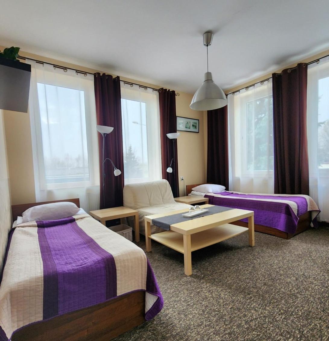 Hostel Zamosc - Pokoje Goscinne - Bezplatny Parking ภายนอก รูปภาพ